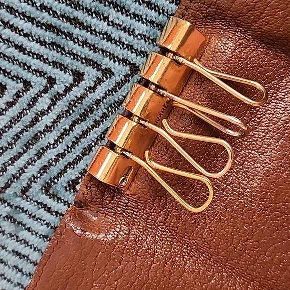 HERMES 🌟 Bearn key holder chain 4 hooks case brown leather Authentic - Picture 5 of 9